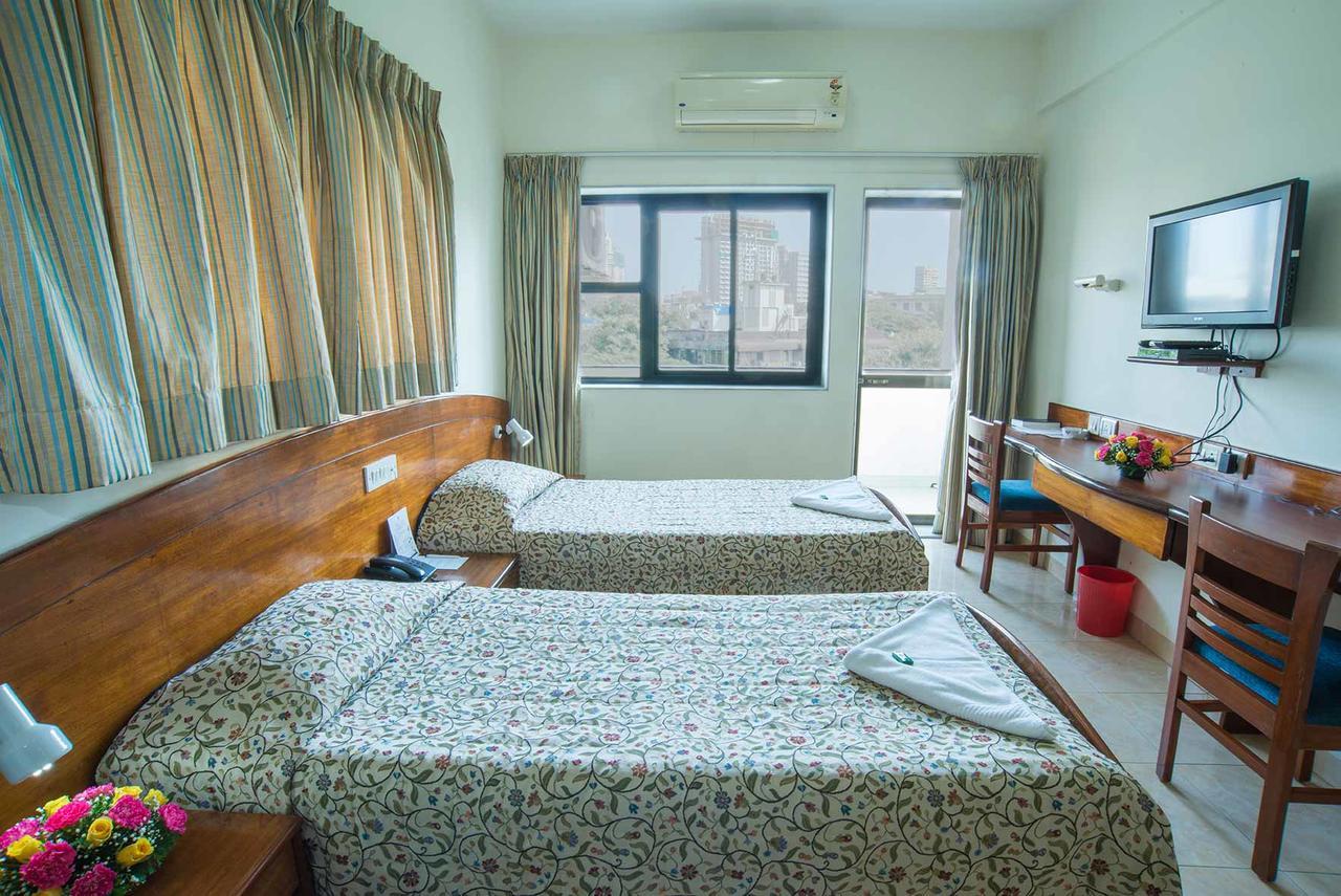 Ymca International House Hotel Mumbai  Buitenkant foto