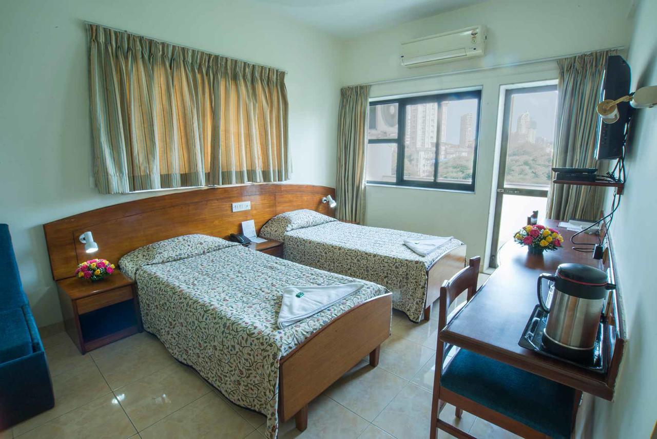 Ymca International House Hotel Mumbai  Buitenkant foto